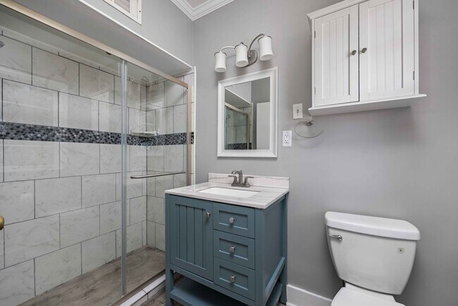 Building Photo - Charming Brick Home with Original Character and Modern Updates.