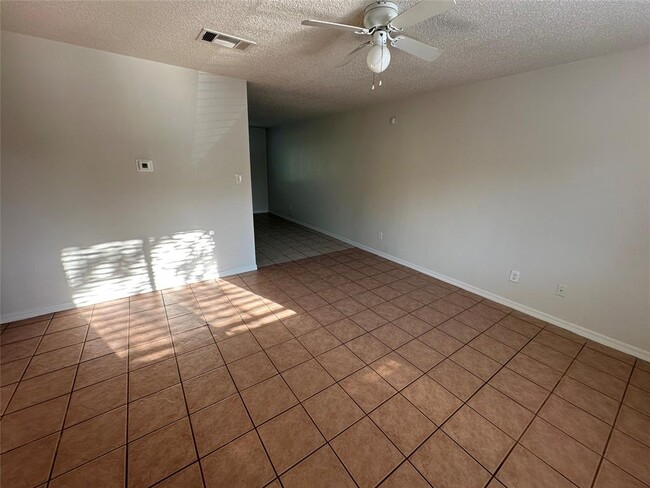 Building Photo - 10505 Mcmillian Dr