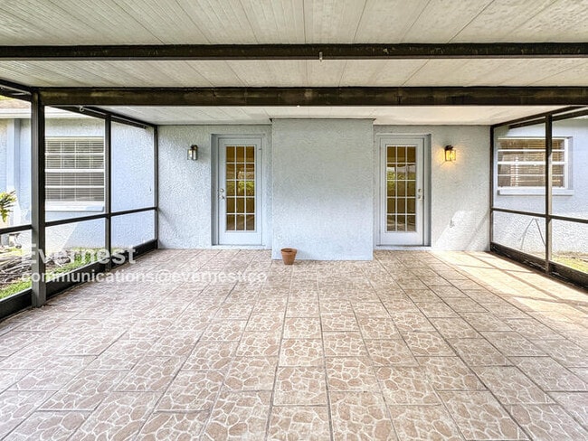 Building Photo - 9705 Cypress Shadow Ave