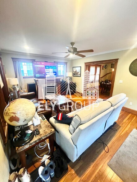 Building Photo - 230 Lake St