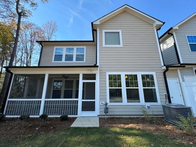 Building Photo - LIKE-NEW 4 Bed/4 Bath in N. Raleigh!