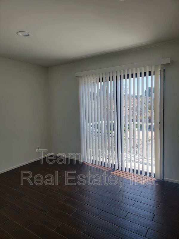 Building Photo - 23423 Vía Boscana