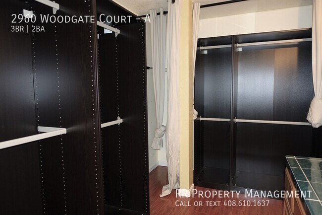 Building Photo - 2960 Woodgate Ct