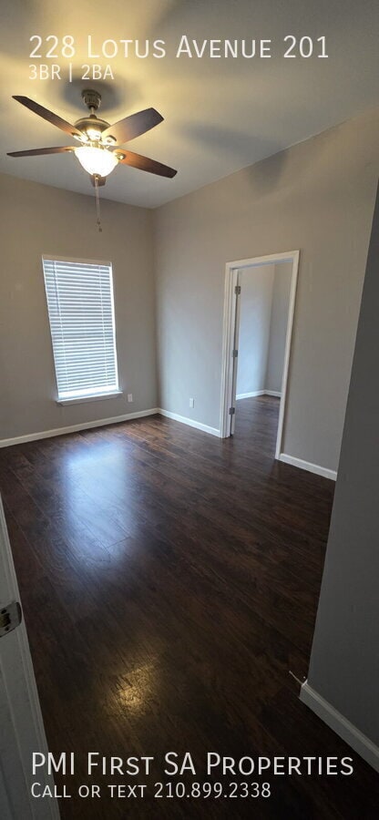 Building Photo - 228 Lotus Ave