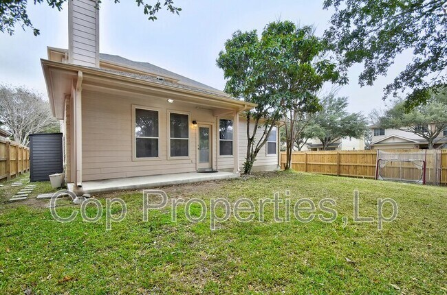 Building Photo - 2818 Crusader Bend
