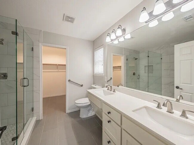 Building Photo - 7525 Berrenda Dr
