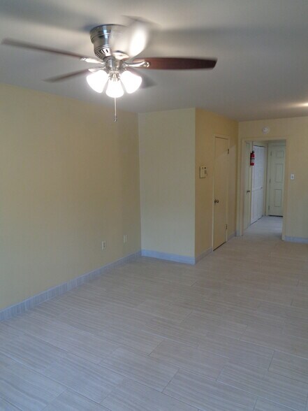 Building Photo - 5264 Brightside View Dr