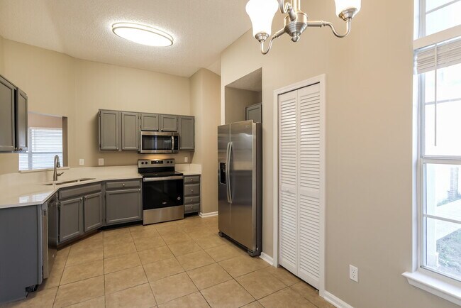 Building Photo - 309 Carriann Cove Trail W