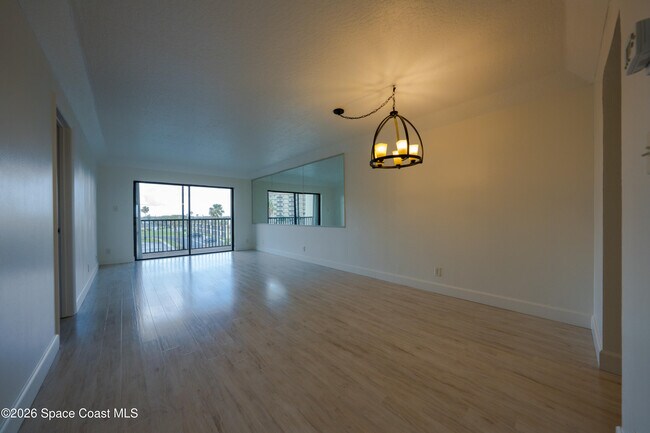 Building Photo - 500 Palm Springs Blvd