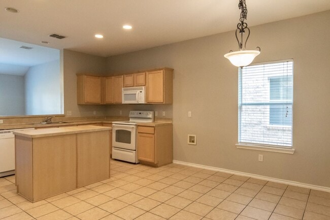 Building Photo - 8512 Prairie Wind Trail
