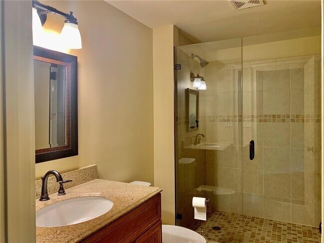 Building Photo - 720 Creek Wind Ct