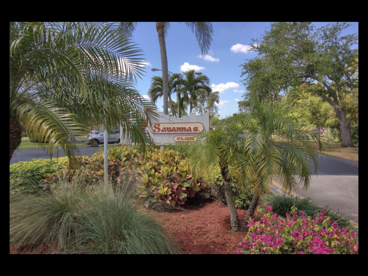 Entrance to Savannas Club - 1985 NE Collins Cir