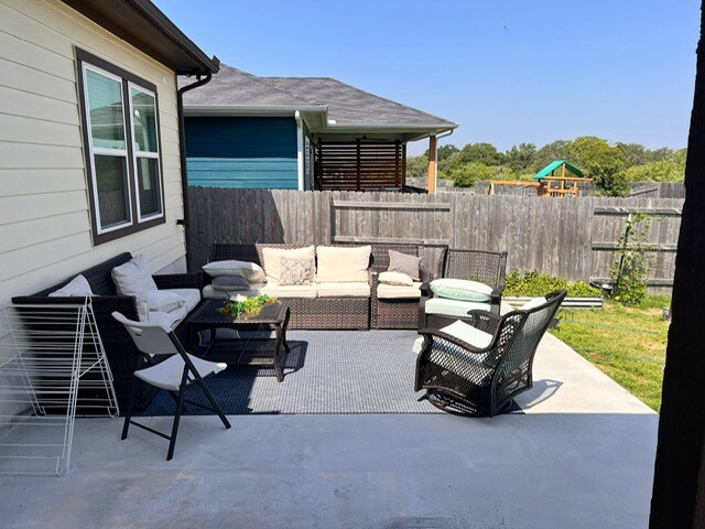 Building Photo - 312 Blue Hibiscus Dr