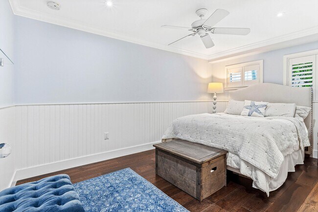 Building Photo - 3421 S Ocean Blvd