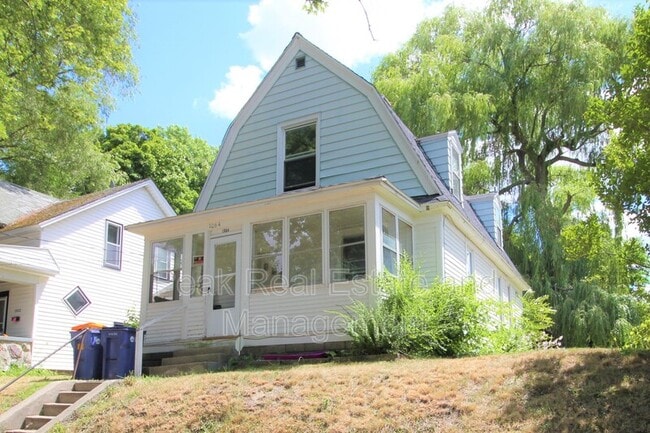 Building Photo - 1064 Dunham St SE