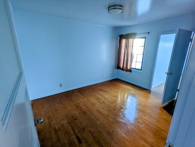 Bedroom 2 (upstairs) - 2337 Vicente St