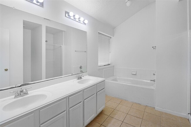 Building Photo - 3226 Mourning Dove Dr