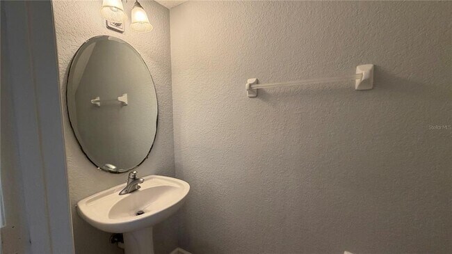 Building Photo - 3336 Shallot Dr