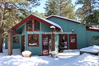 Building Photo - Unique Home Between Morrison and Conifer!!