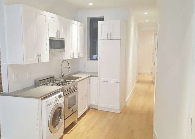 Interior Photo - 228 East 27th Street