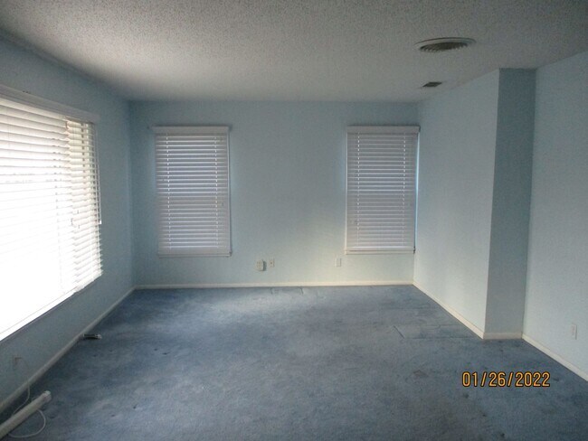 Building Photo - 4300 Mackey Dr