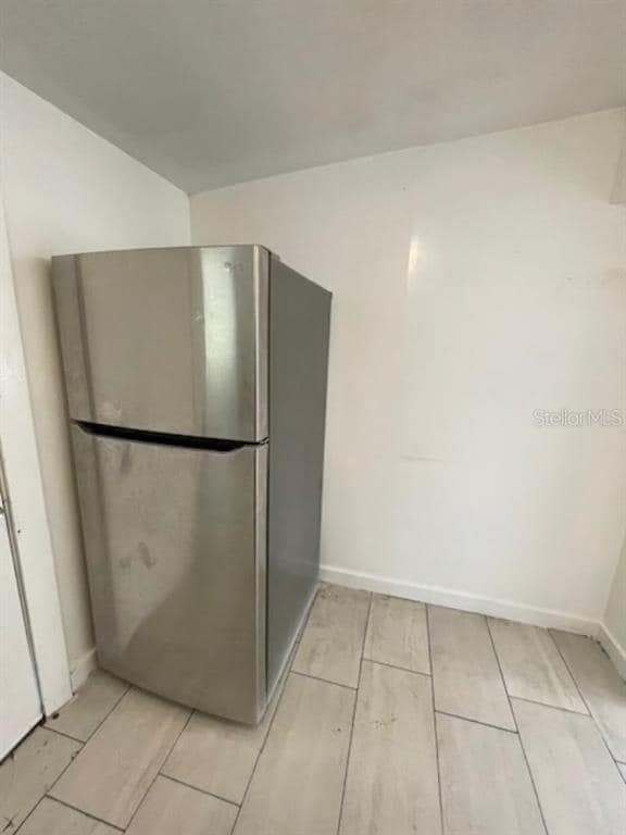 Building Photo - 6917 N Lynn Ave