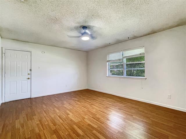 Building Photo - 7002 Lincoln Dr