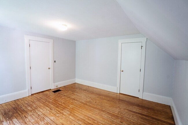 Building Photo - 315 Lafayette St