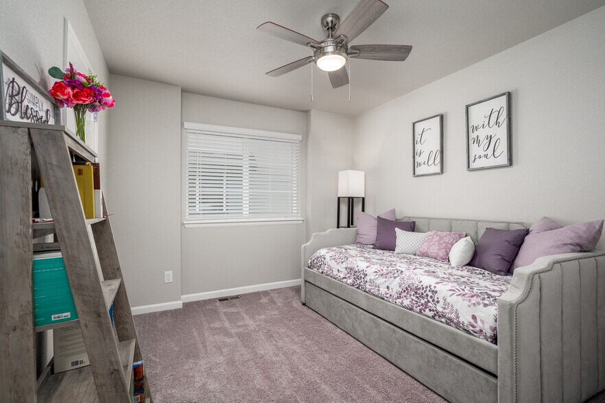 Building Photo - 1643 Rose Quartz Hts