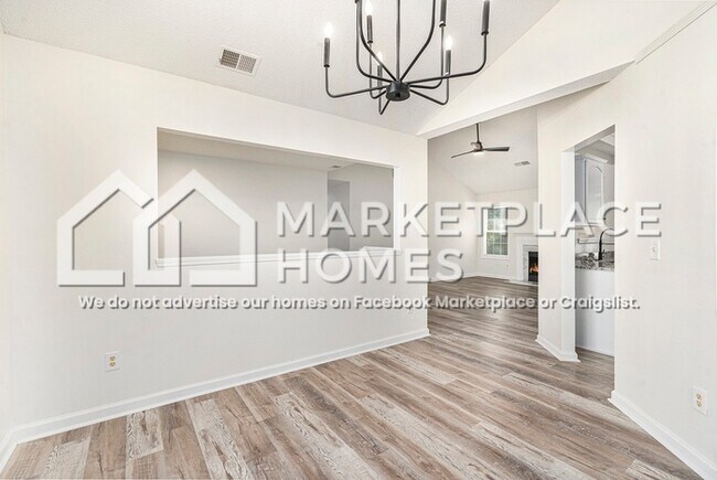 Building Photo - 237 Autumn Ridge Dr