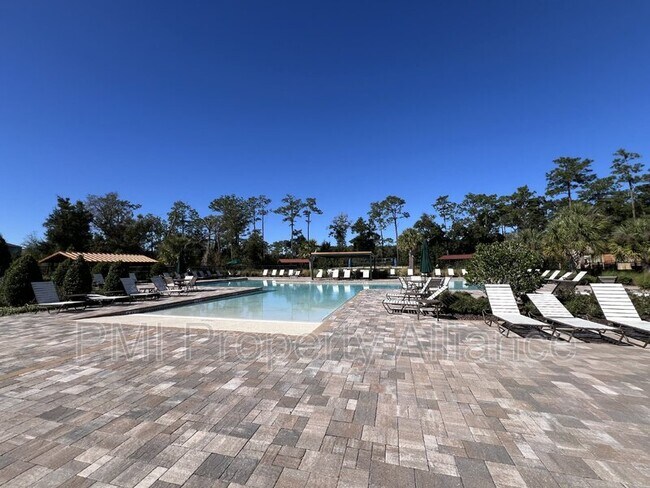 Building Photo - 617 Autumn Breeze St