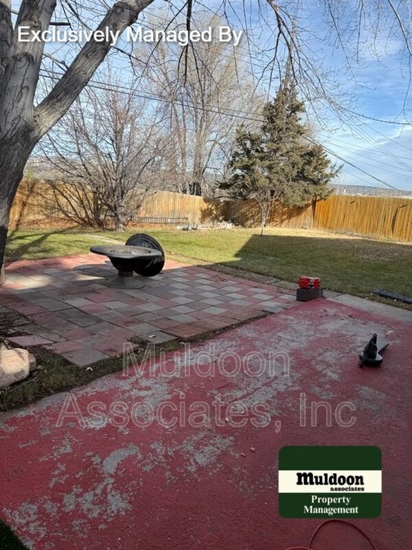 Building Photo - 610 N Tower St