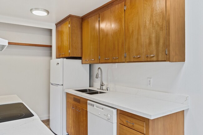 Building Photo - 9319 51st Ave S