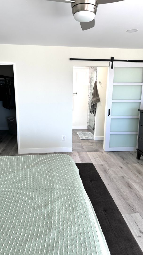 Building Photo - Stunning Newly Renovated 3BD/2.5BA Luxury ...
