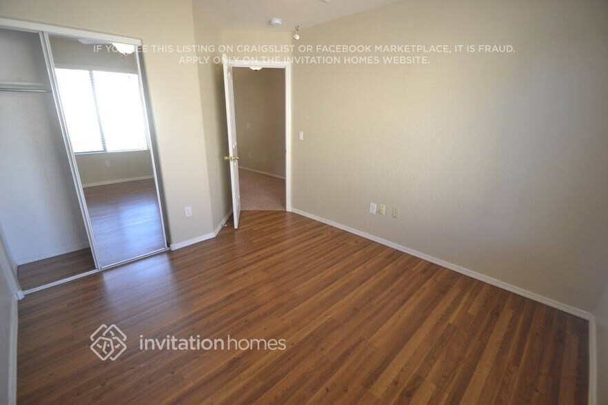 Building Photo - 7447 W Trails Dr