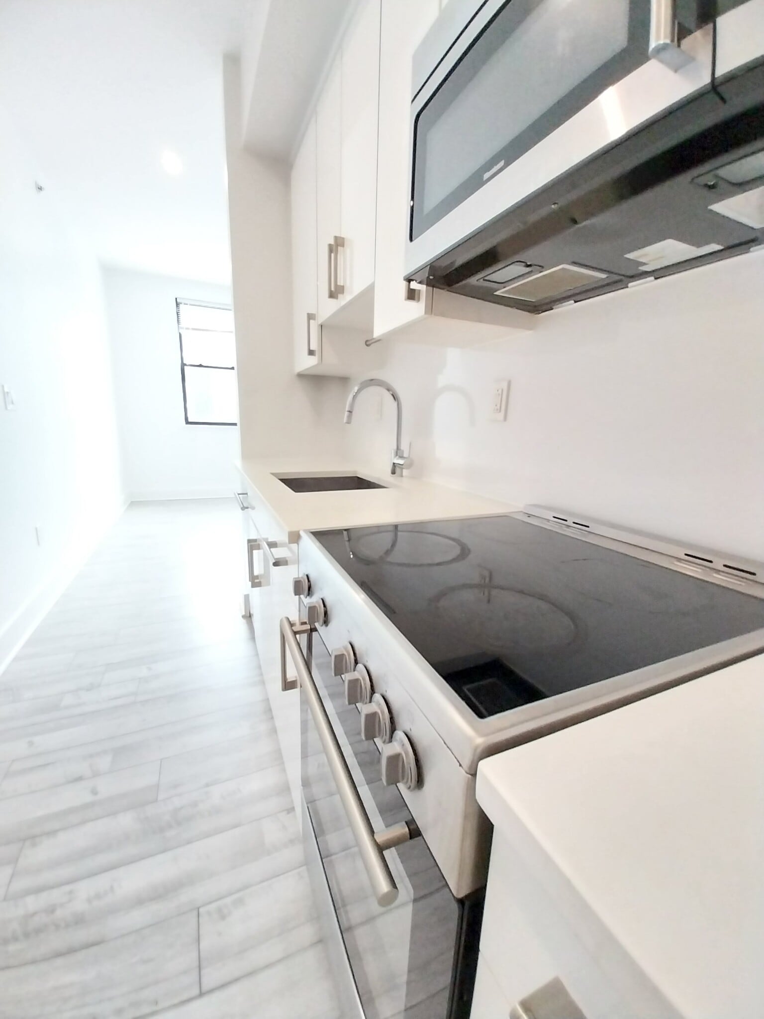 Building Photo - 1169 Hope St