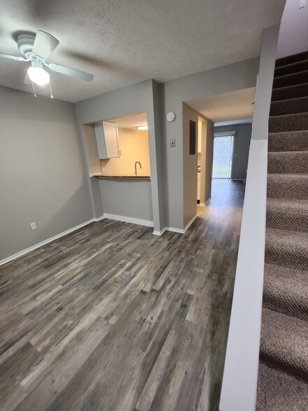 Entry - 5195 Cline Rd