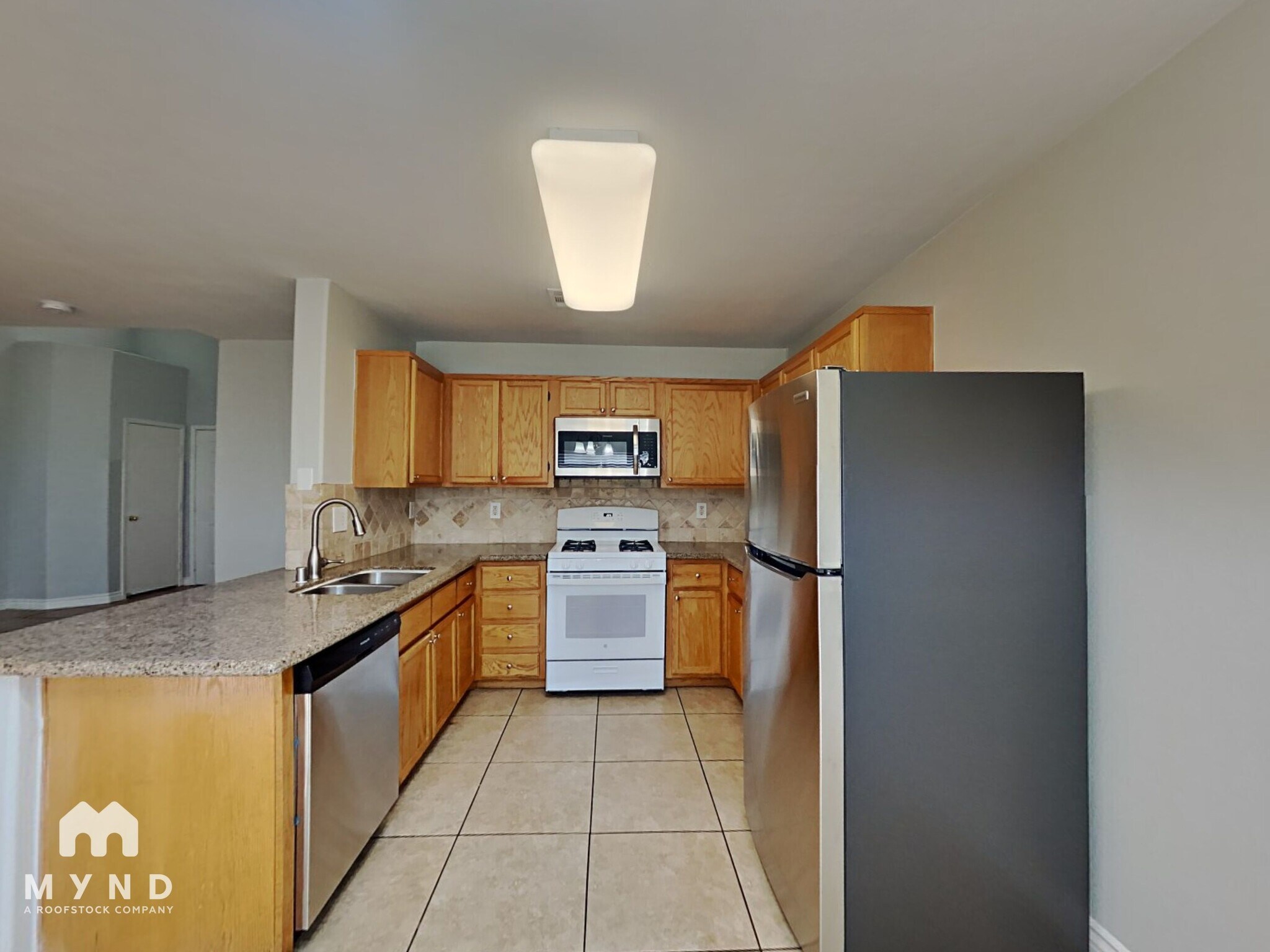 Building Photo - 1021 Cliffbrook Hedge Ave