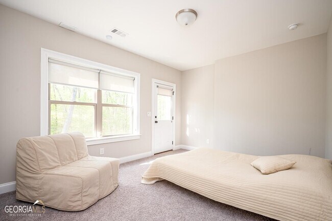 Building Photo - 160 Milestone Trail