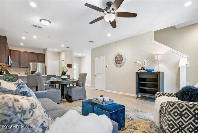 Building Photo - 12926 Ludo Rd