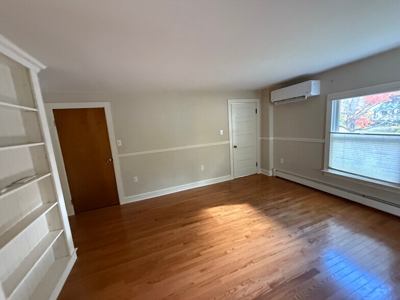 Building Photo - 21 Winter St