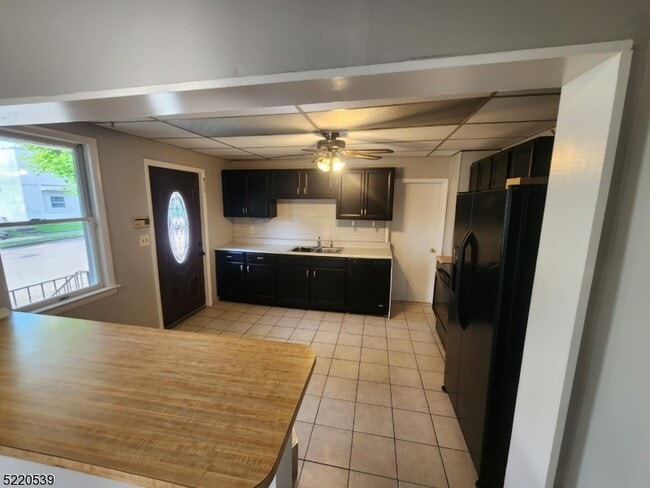 Building Photo - 1039 East Blvd