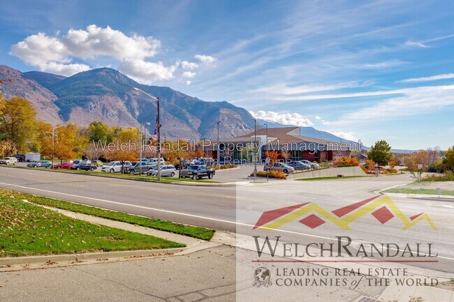 Building Photo - 478 E 2600 N