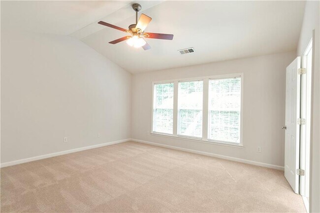Building Photo - 485 Friars Head Dr NE