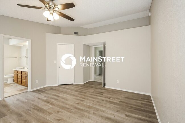 Building Photo - 3 Bedroom Pet-Friendly Home in NORTH LAS VEGAS, NV with Main Street Renewal