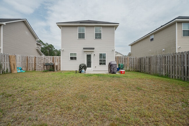 Building Photo - 890 Grayson Ave