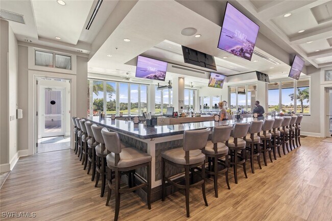 Building Photo - 10135 Colonial Country Club Blvd