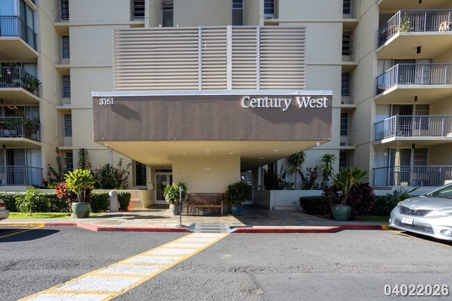 Building Photo - SALT LAKE 2 Bed 2 Bath 1 Parking