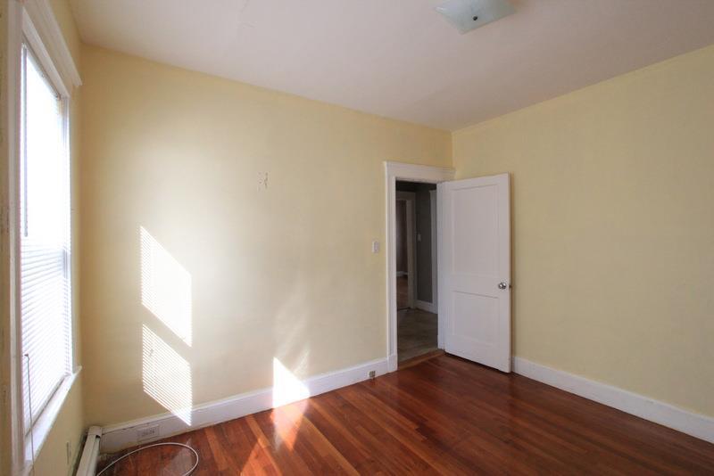 Building Photo - 23 Bonner Ave