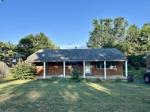 Building Photo - 3504 Galahad Dr